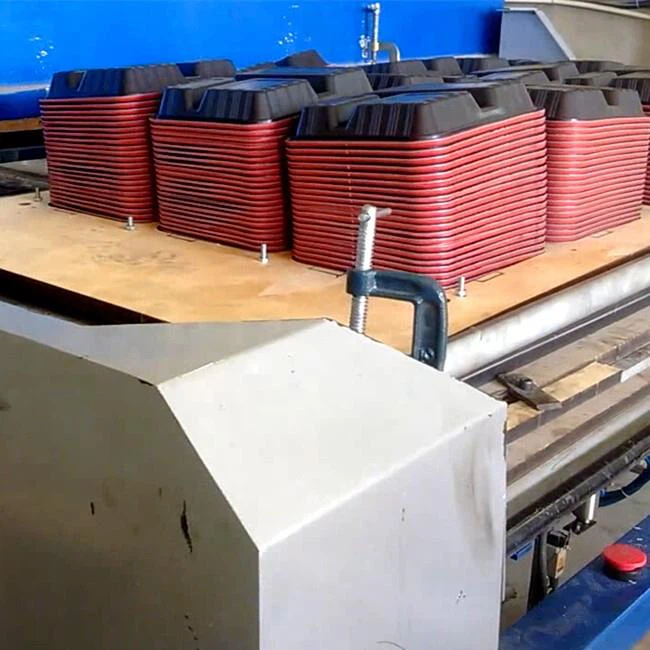 Blister kunststof snijmachine